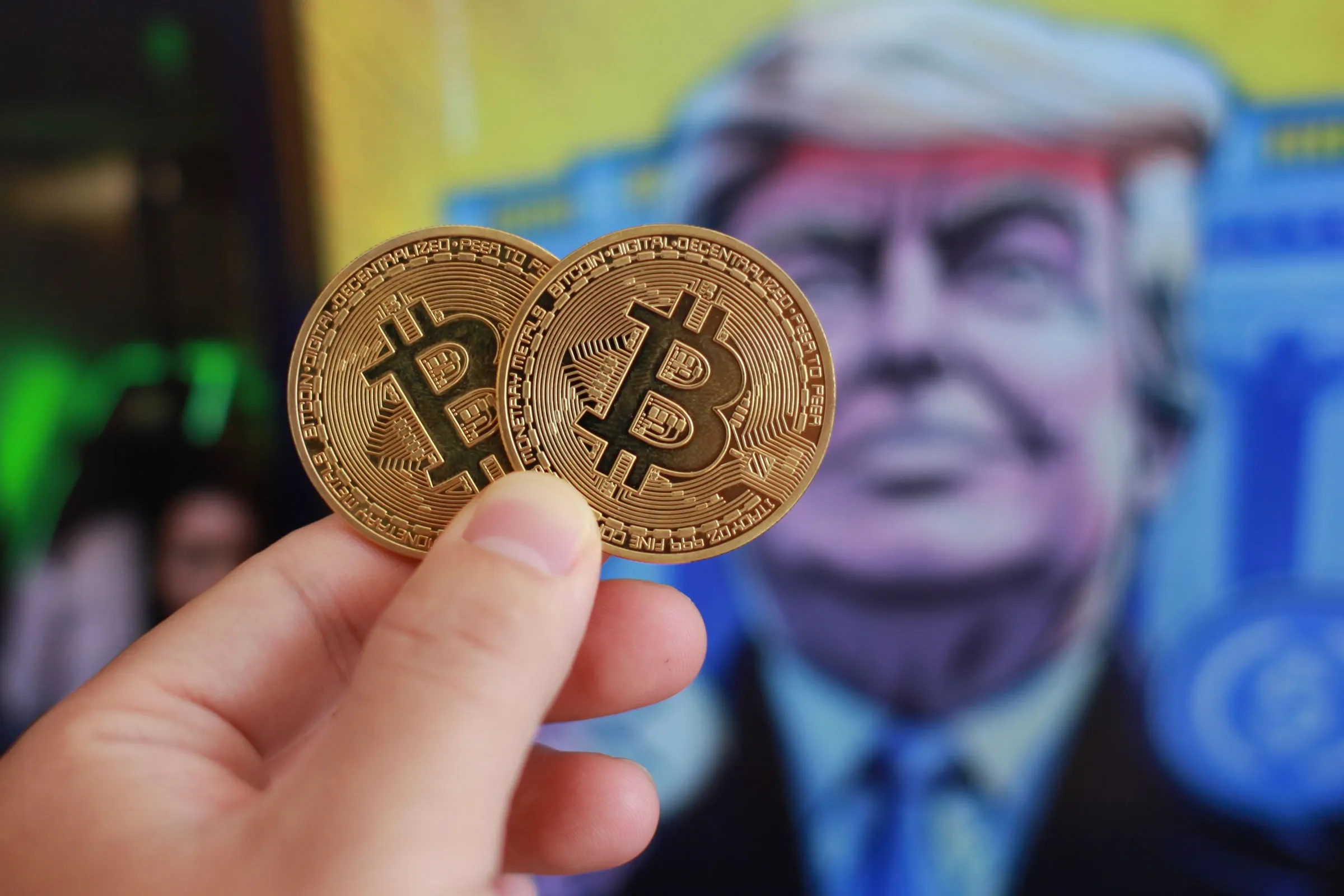 Tuyên bố bất ngờ của Tổng thống Donald Trump trên Truth Social Giá Bitcoin Phục Hồi Ấn Tượng: Lấy Lại Mốc 77.000 USD Nhờ Hiệu Ứng Donald Trump